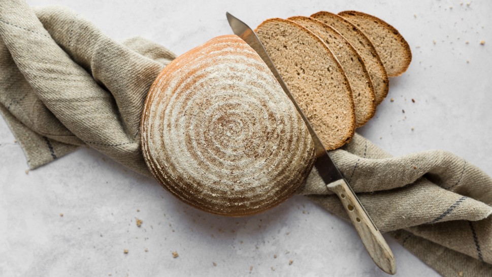 Hausbrot Rezept » Backen mit Christina | SPAR Mahlzeit!