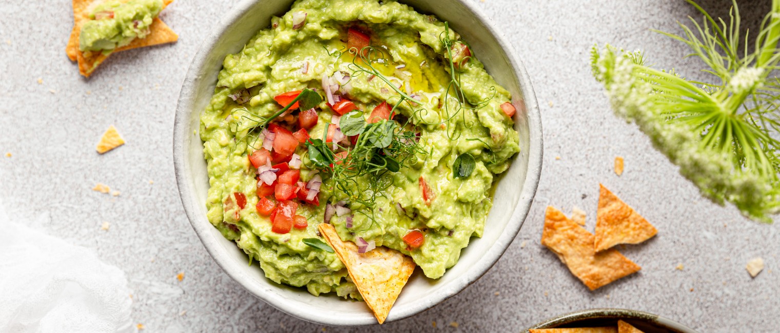 Guacamole Mit Knusprigen Tortilla Chips