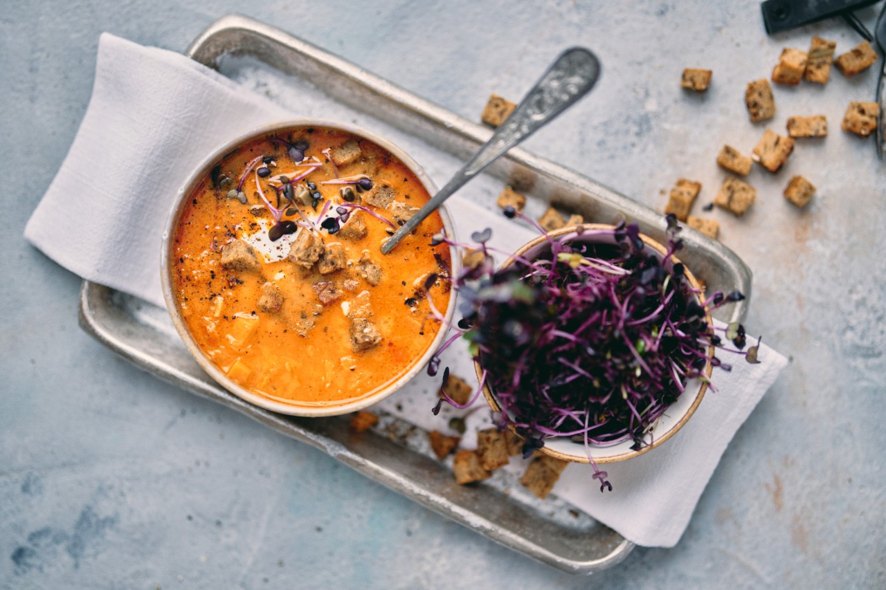 Cremige Sauerkrautsuppe mit Süßkartoffeln